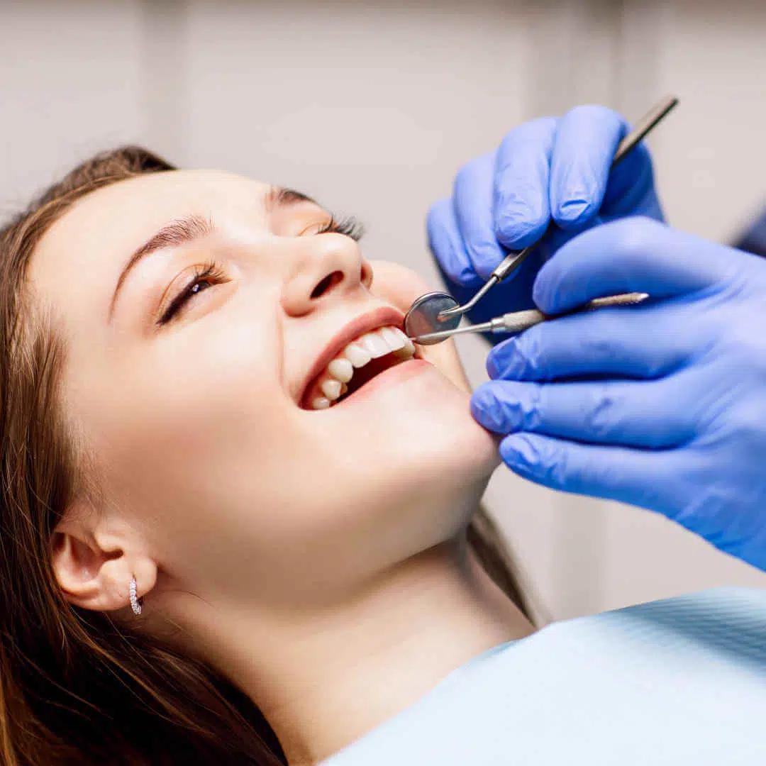 Professionelle Zahnreinigung bei Fair Doctors Zahnarztpraxis in NRW