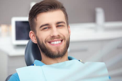 Professionelle Zahnreinigung bei Fair Doctors Zahnarzt in NRW