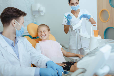 Zahnvorsorge: Kontrolluntersuchung - Ihr Fair Doctors Zahnarzt in Köln, Neuss, Essen oder Duisburg