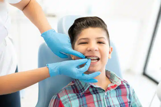 Feste Zahnspange, Korrektur von Kieferfehlstellung und Zahnfehlstellung