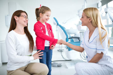 Zahnversiegelung beim Zahnarzt, Fair Doctors Zahnarztpraxis in NRW